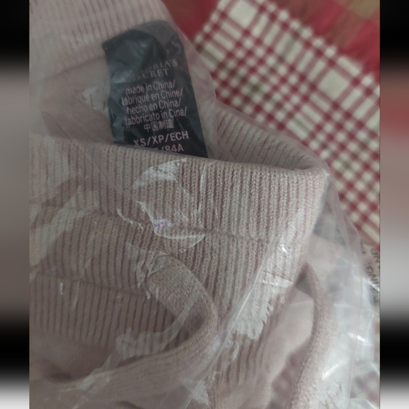 NEW VICTORIA'S SECRET TWIST BACK SWEATER & JOGGERS HEATHER WINTER ROSE PINK SET - Picture 10 of 10